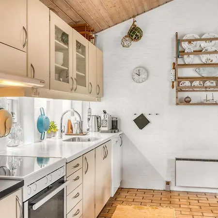 בית נופש Kalevi - 300m From The Sea By Interhome